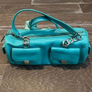 Vintage juicy couture turquoise leather shoulder bag with chain straps
